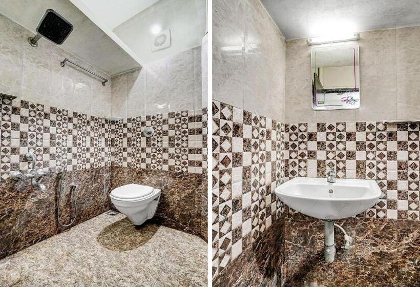 标准间, Flagship Thottunkal Building Thodupuzha