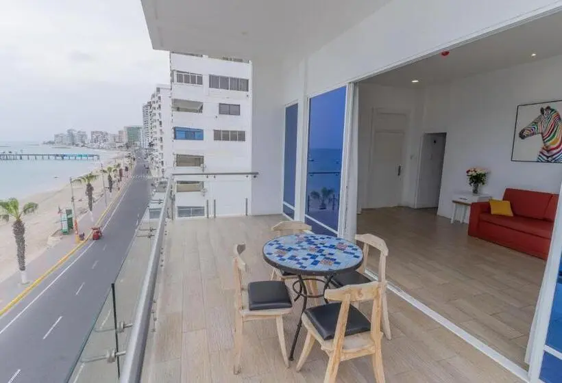 Deluxe Suite Sea View, Kinova