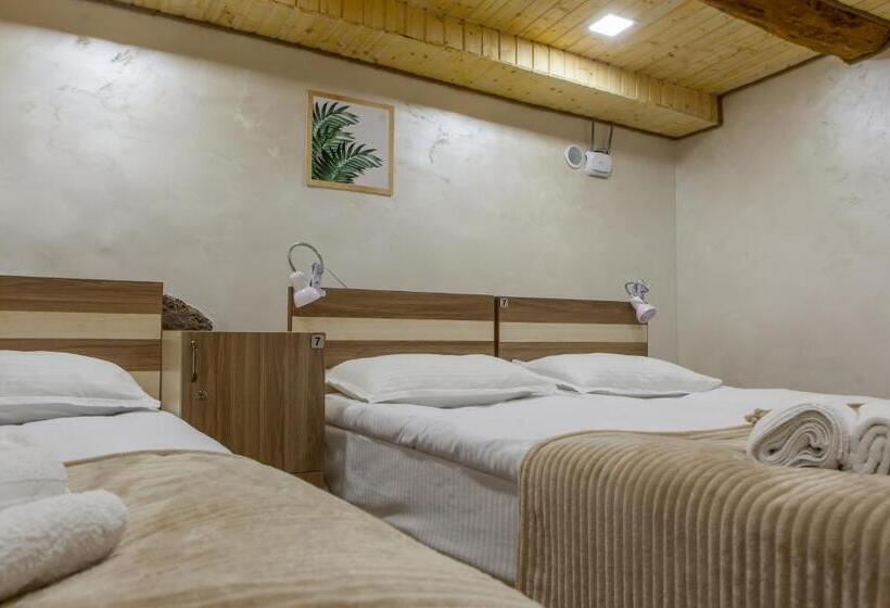 패밀리 룸, Dilivita Rest House