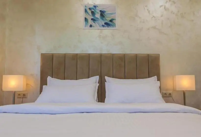 デラックスルーム, Dilivita Rest House
