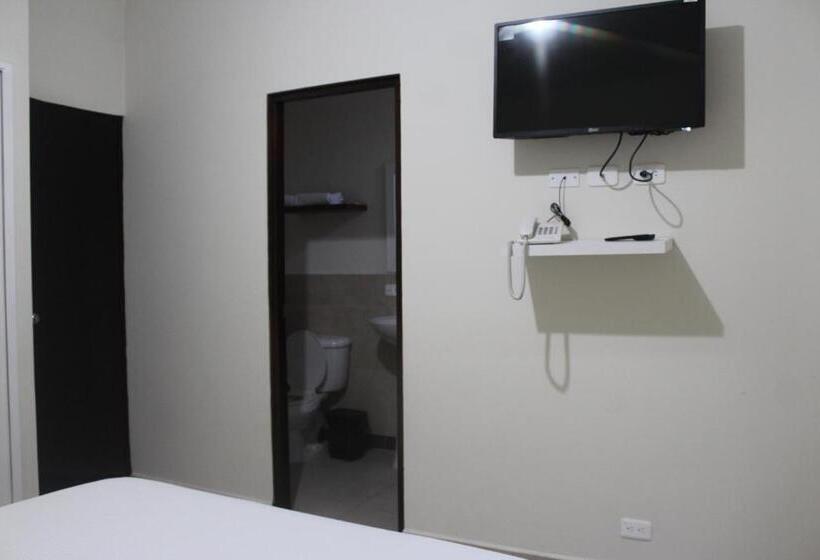 디럭스 룸, La Cultura