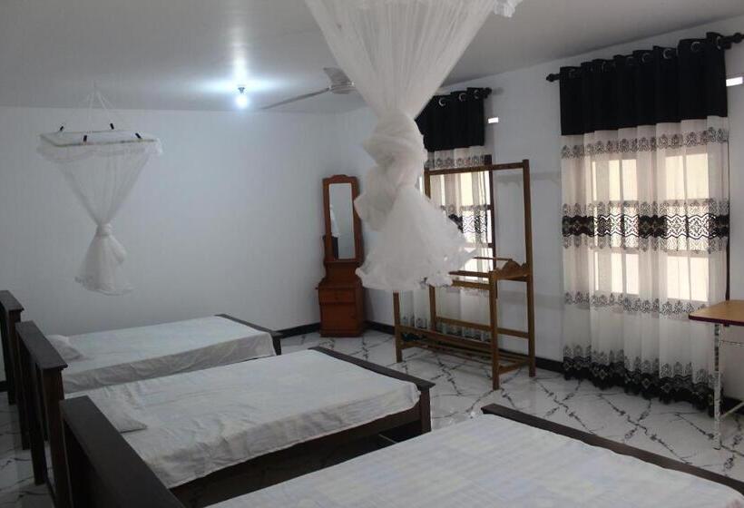 Family Room, Hikkaduwa Rest