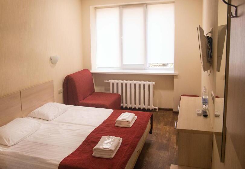 اتاق استاندارد سه نفره, Kohavi Forest Club