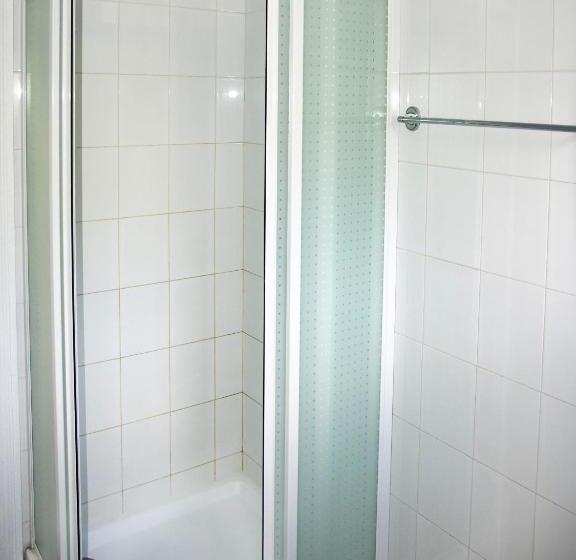 خانه 4 خوابه, Kohavi Forest Club