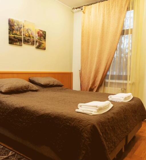 سوییت دوبلکس, Kohavi Forest Club