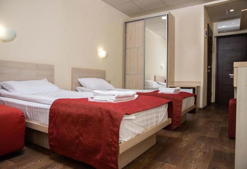 اتاق استاندارد, Kohavi Forest Club