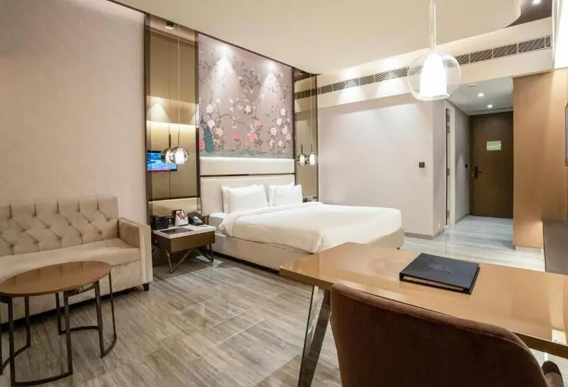 デラックスルーム, Seven Eleven Hotels And Club