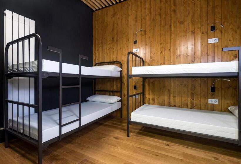 スタンダード4人部屋, Palacio De Sansol