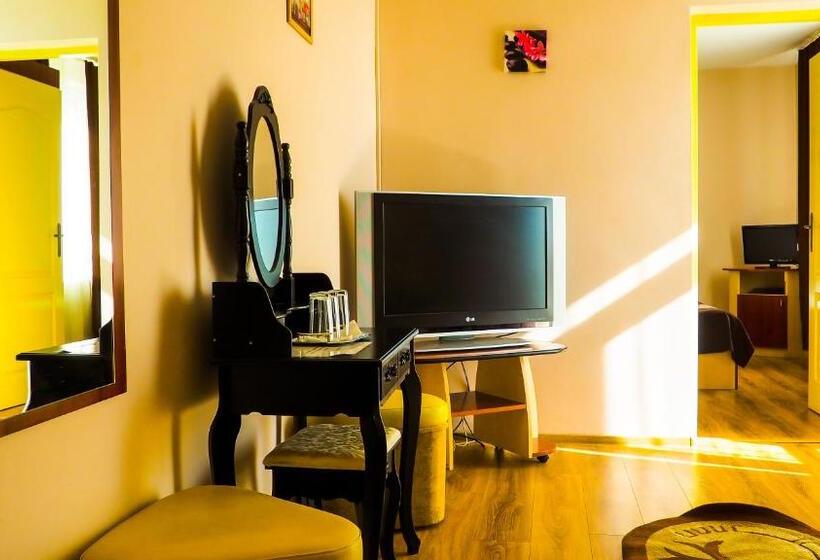 Appartamento 2 Camere da Letto, Vila Europa