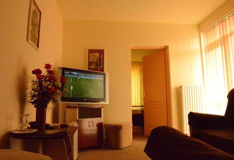 Appartamento 2 Camere da Letto, Vila Europa