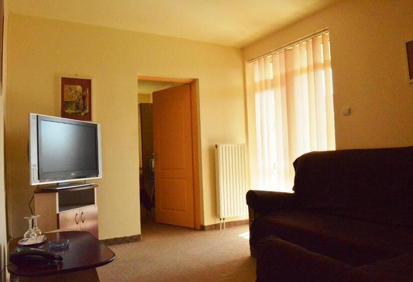 Appartamento 2 Camere da Letto, Vila Europa