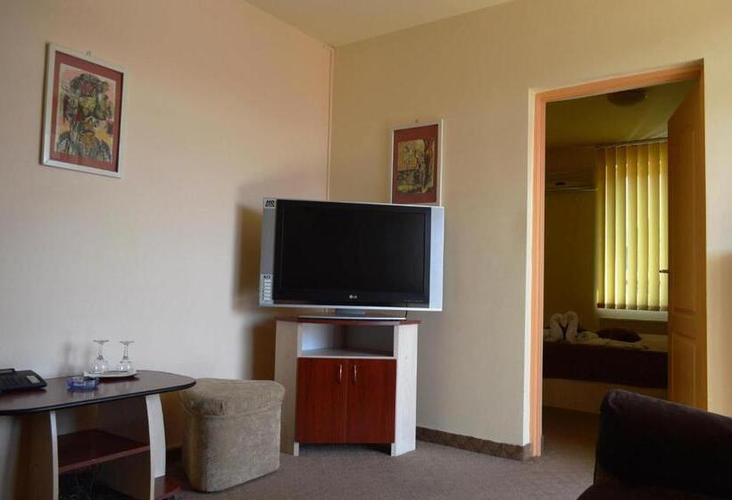 Appartamento 2 Camere da Letto, Vila Europa