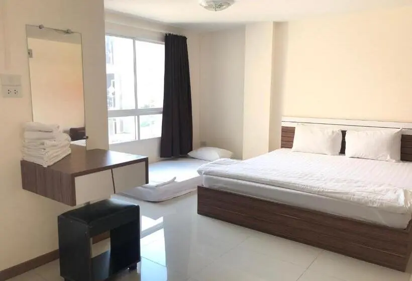 اتاق خانوادگی, My Room Nakhon Pathom