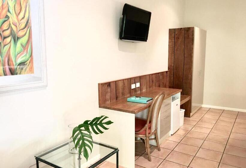 キングサイズベッドのデラックスルーム, Eco Village Mission Beach