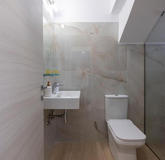 غرفة إقتصادية ثلاثية, Ayeri