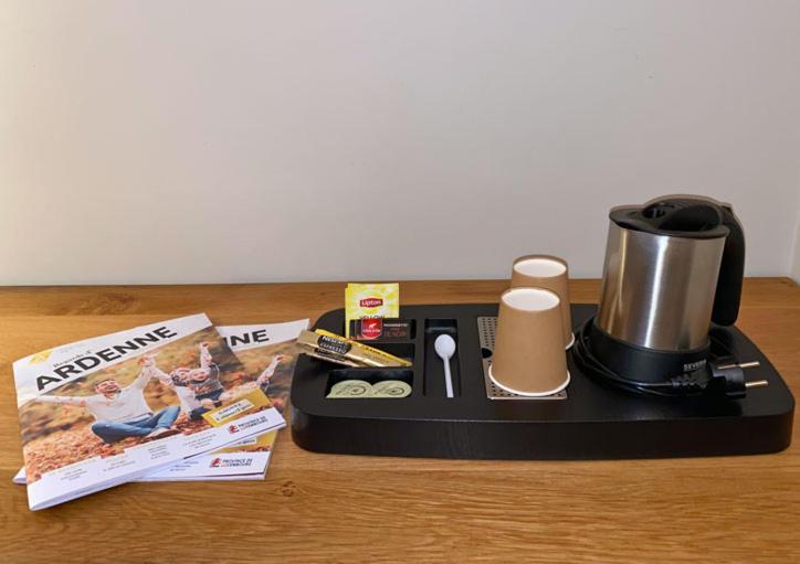 디럭스 룸, Côté Cour