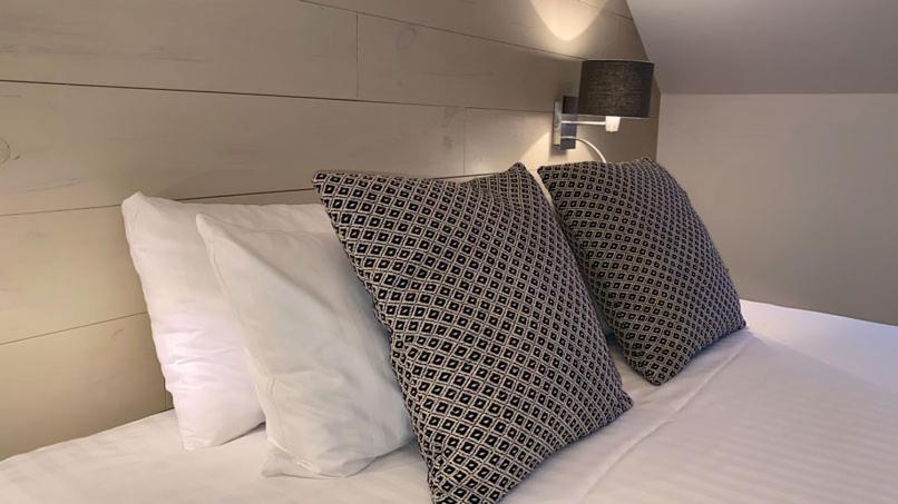 패밀리 스위트, Côté Cour