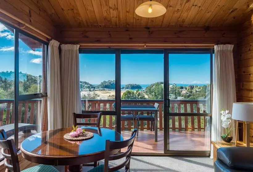 سوئیت با وان آب گرم, Kimi Ora Eco Resort