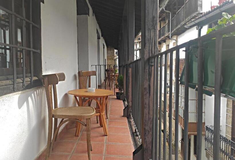 스탠다드 발코니 룸, Posada De Candelario