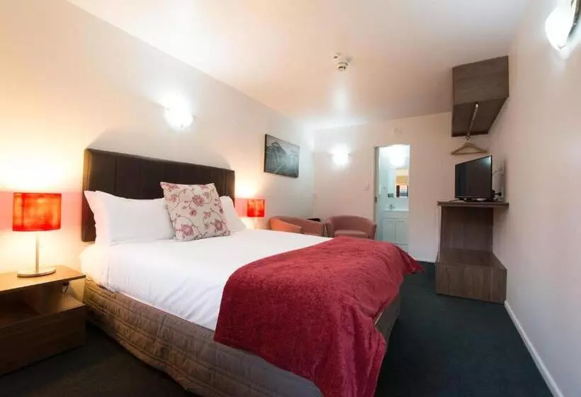 キングサイズベッドのスタンダードルーム, The Park Hotel Ruapehu