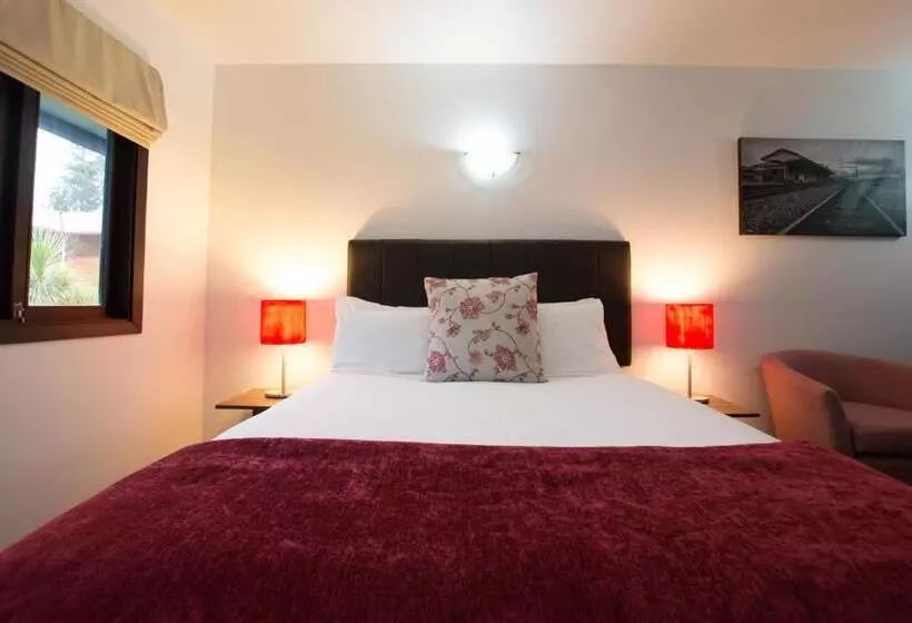 キングサイズベッドのスタンダードルーム, The Park Hotel Ruapehu