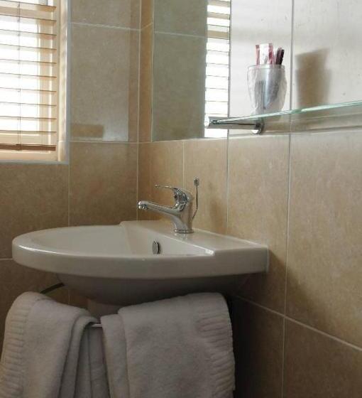 スタンダードシングルルーム, White House