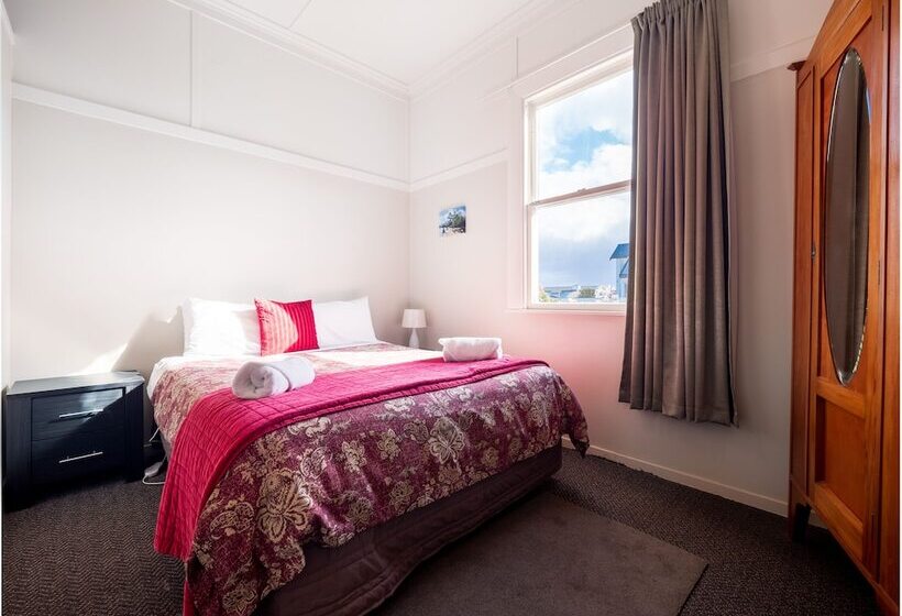 패밀리 스위트, Lake Brunner