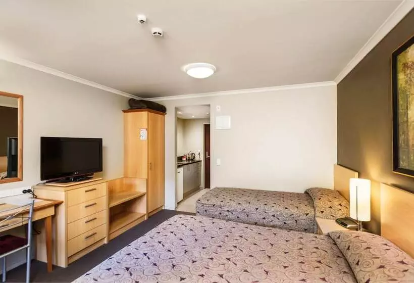 استودیوی استاندارد, Queenstown Motel Apartments