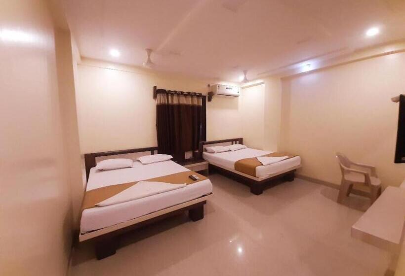 غرفة ملكية, Sai Balaji