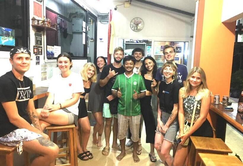 سرير فى غرفة مشتركه, Voyagers Hostel