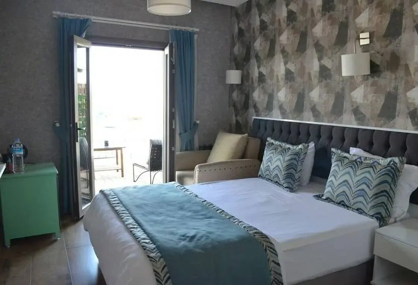 海の見えるダブルベッドスタンダードルーム, Capa Butik Otel