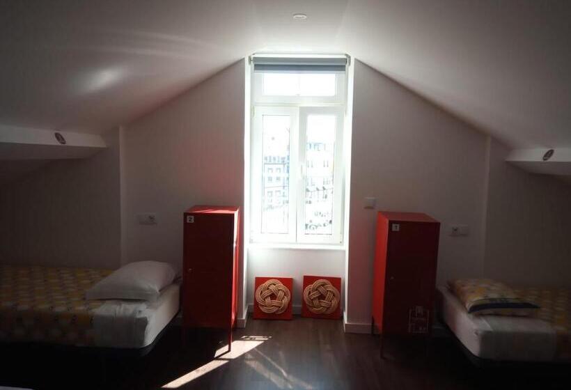 تختخواب در اتاق مشترک, Aveiro Rossio Hostel