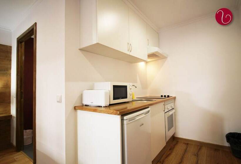 标准工作室, Guesthouse Vila Lusitania