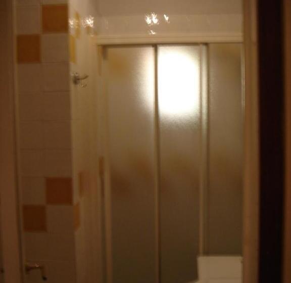 Quarto standard, Souvenir