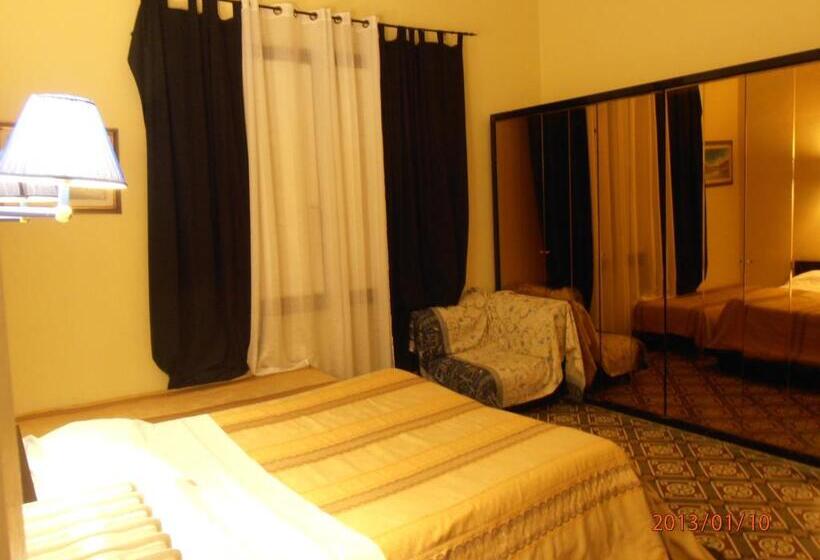 Quarto Quádruplo Standard, Souvenir