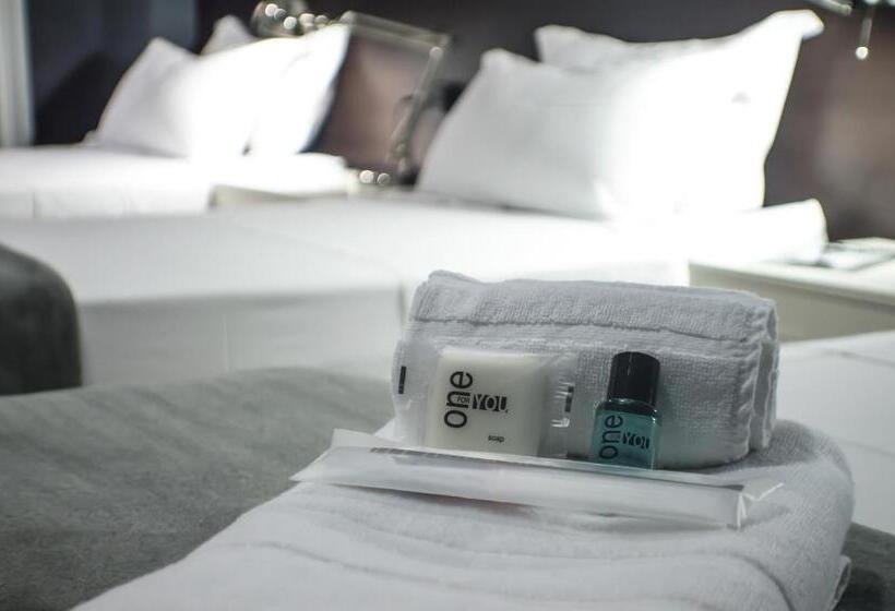 اتاق استاندارد چهارنفره با سرویس بهداشتی مشترک, Quart Youth Hostel & Apartments