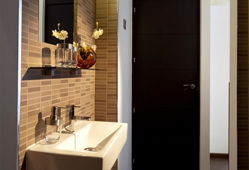 اتاق استاندارد, Thc Latina Hostel