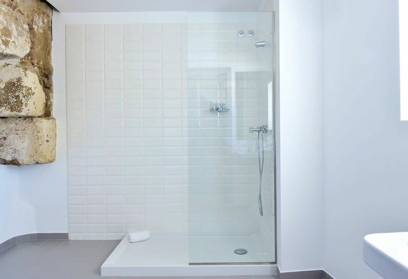 اتاق استاندارد, The Noble House  by Unlock Hotels