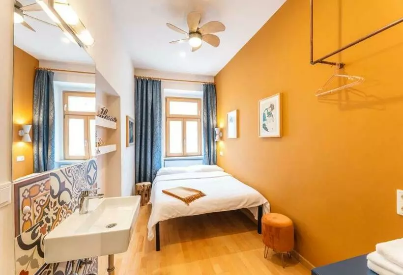 اتاق استاندارد با سرویس بهداشتی مشترک, Vienna Hostel Ruthensteiner