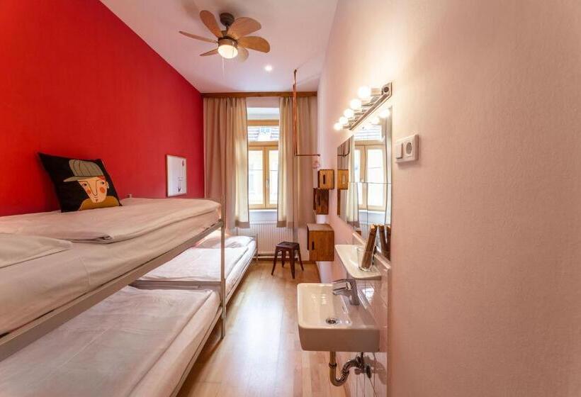 标准三人间共用浴室, Vienna Hostel Ruthensteiner