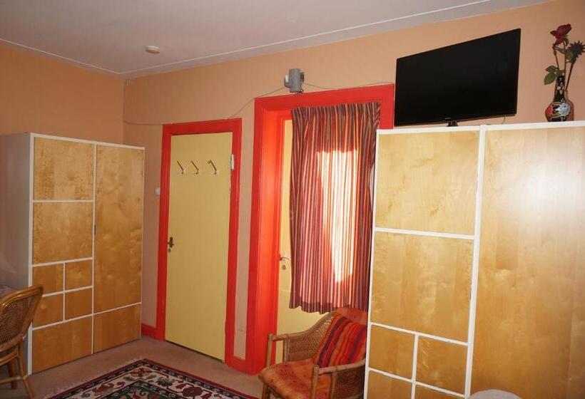 חדר סטנדרט עם מיטת קינג, Xaviera S Bed And Breakfast