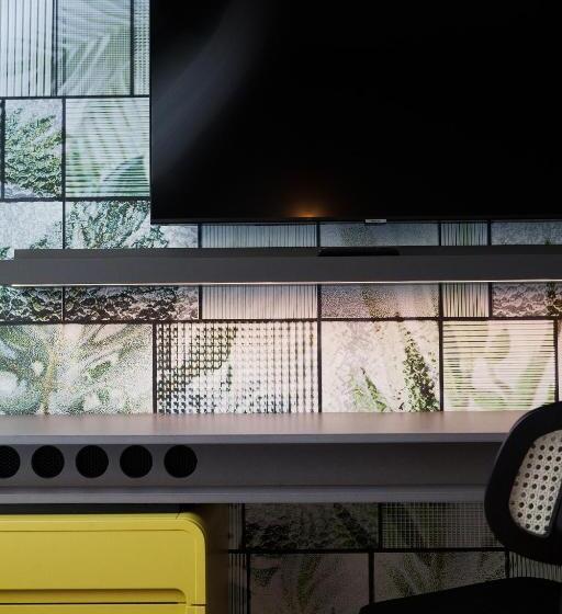 스위트, Indigo Vienna Naschmarkt, An Ihg