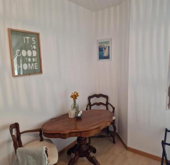 家庭房间共用浴室, Entre Alpes Et Léman