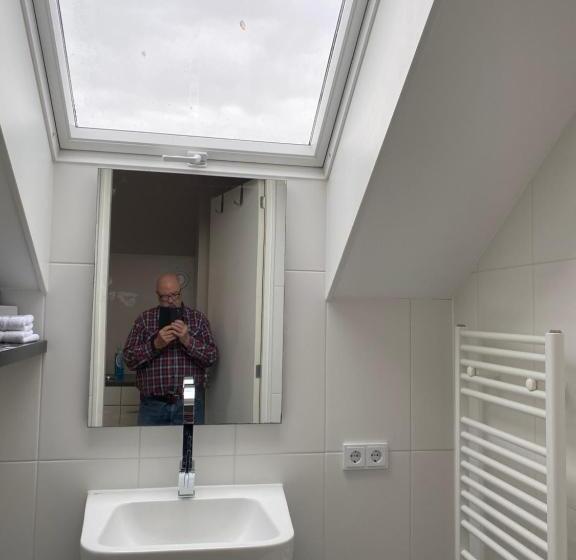 キングサイズベッドのスタンダードルーム, Bed And Breakfast Oomes Huus