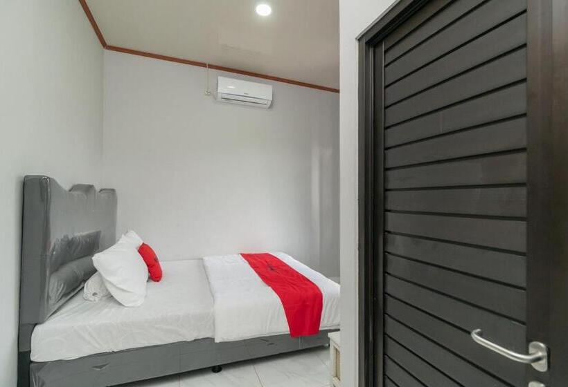 Standard-huone, Reddoorz Plus Near Jungeland Sentul