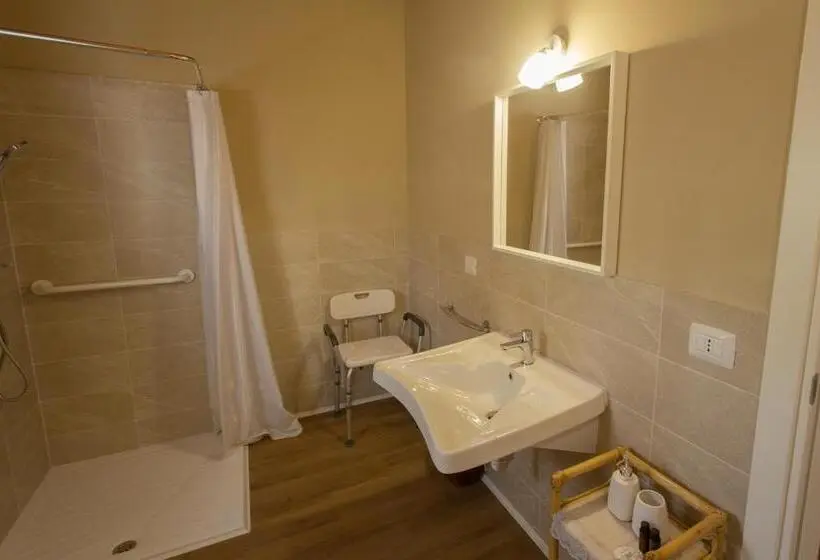 身障者適用スタンダードルーム, Albergo Diffuso Borgo Retrosi Di Amatrice