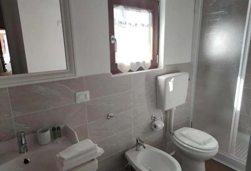 ２ベッドルームアパートメント, Albergo Diffuso Borgo Retrosi Di Amatrice