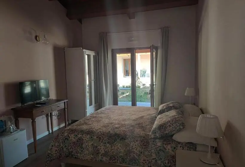 スタンダードトリプルルーム, Albergo Diffuso Borgo Retrosi Di Amatrice