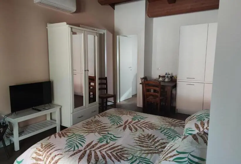 スタンダードスタジオ, Albergo Diffuso Borgo Retrosi Di Amatrice