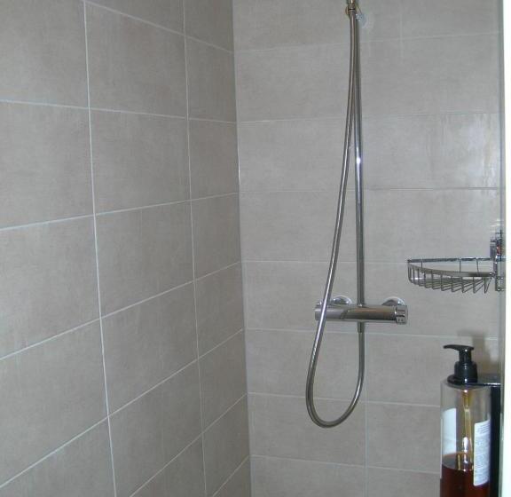 חדר סטנדרט לשלושה, Auberge Le Vieux Moulin